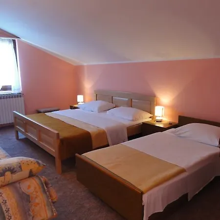 ゲストハウス Neda ドラゲ